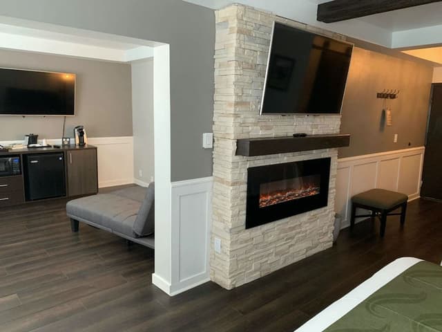 Deluxe Suite, Multiple Beds