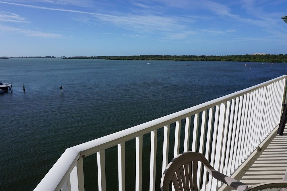 Boca Ciega Resort1