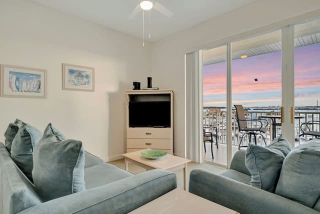 Premier Apartment, Balcony, Bay View