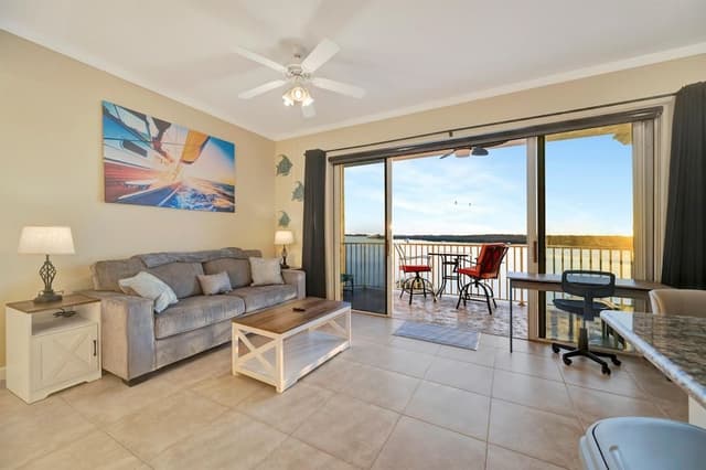 Luxury Apartment, 1 Bedroom, Hot Tub, Bay View