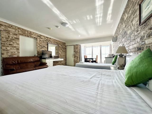 Standard 2 Bedroom Family Room