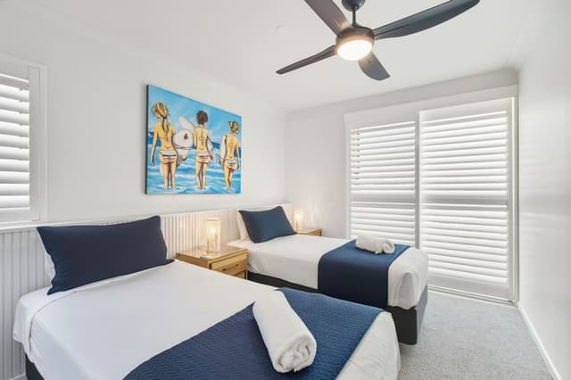 3 Bedroom Split Level Superior Ocean View