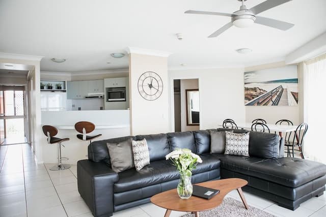 Three Bedroom Ocean View Apartment