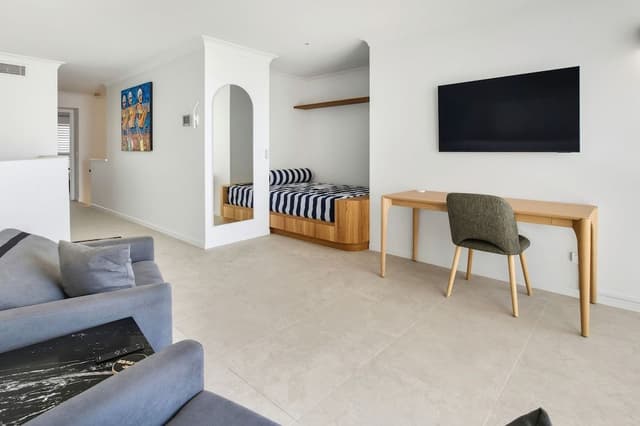 3 Bedroom Split Level Superior Ocean View