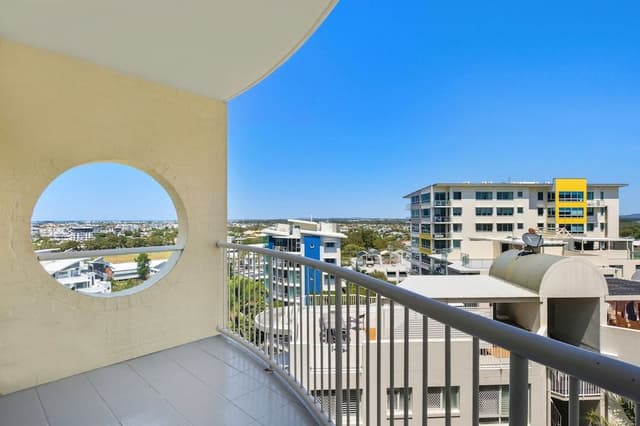 3 Bedroom Split Level Superior Ocean View