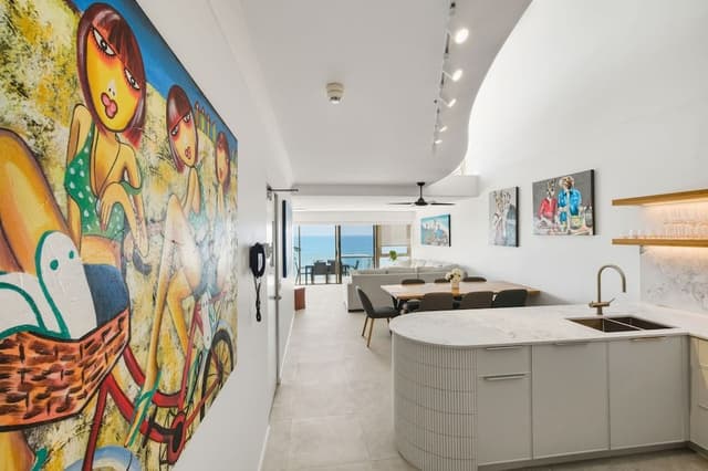 3 Bedroom Split Level Superior Ocean View