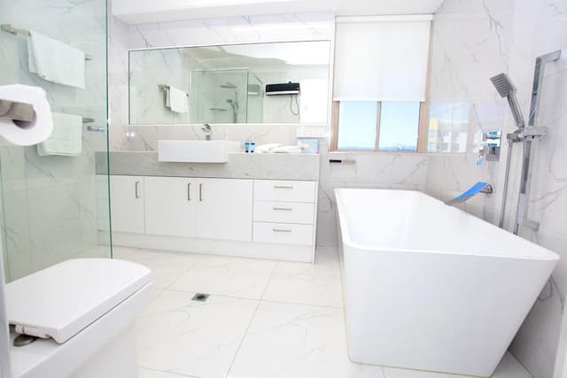 Three Bedroom Rooftop Spa Apartment