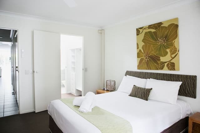 Two Bedroom Courtyard Apartment