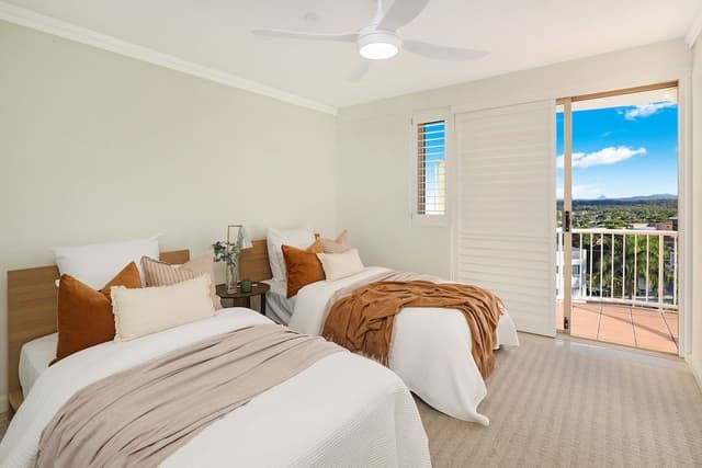 Three Bedroom Rooftop Spa Apartment