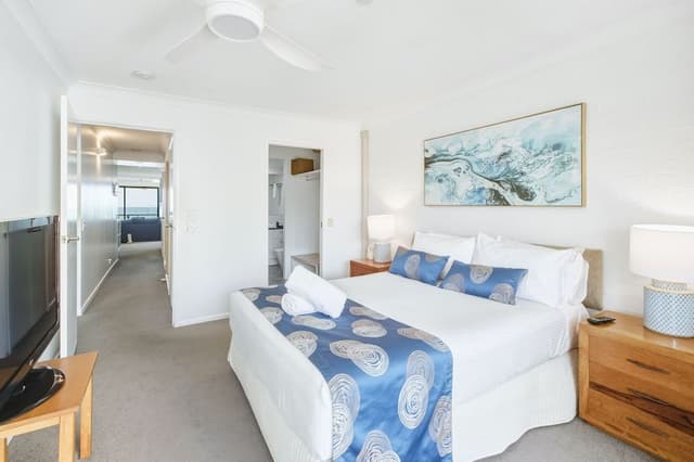 Two Bedroom Ocean View Apartment