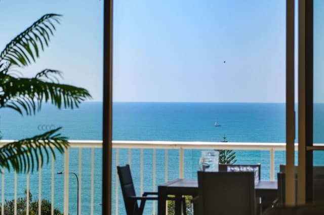3 Bedroom Split Level Superior Ocean View