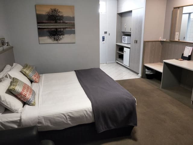 Executive Room
