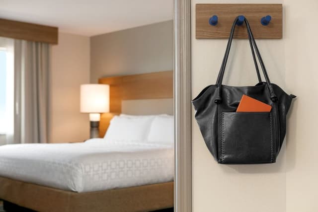 Studio Suite, 1 Queen Bed