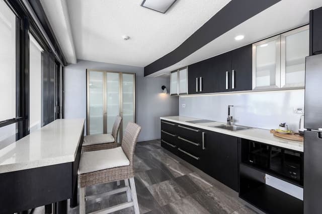1 Bedroom Beachfront Apartment