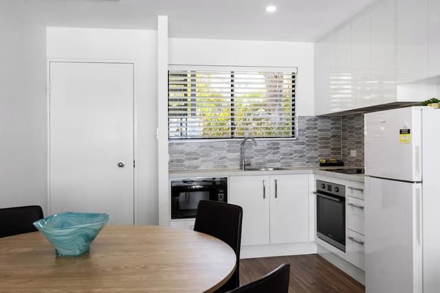 1 Bedroom Ocean View Apartment