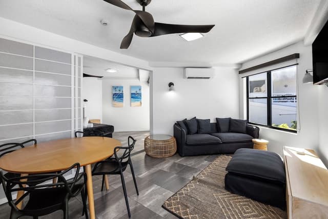 1 Bedroom Beachfront Apartment