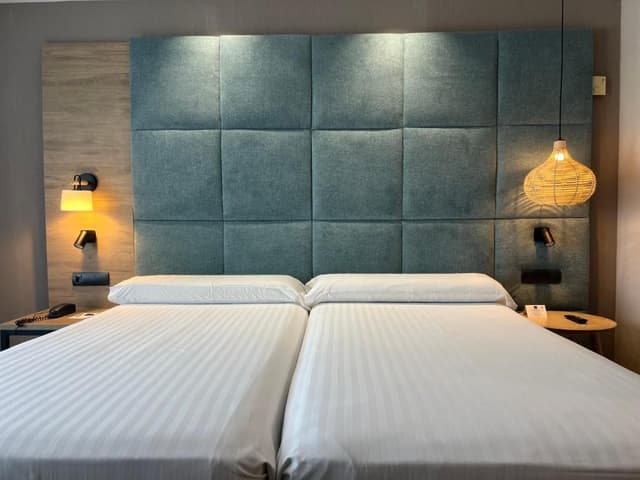 Superior Double or Twin Room with City View 2AD