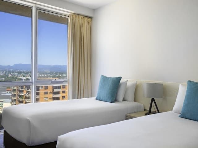 Room, 2 Bedrooms