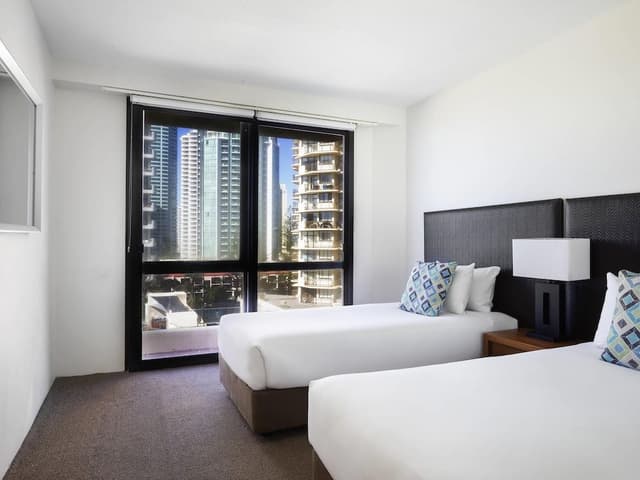 Room, 3 Bedrooms
