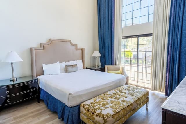 Suite, Multiple Beds, Patio (Kitchenette)