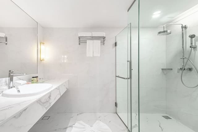 Theme Suite Two Bedrooms Thai Modern