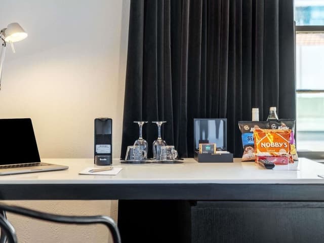 Peppers King Room