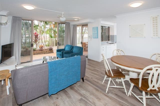 Superior 3 Bedroom Apartment