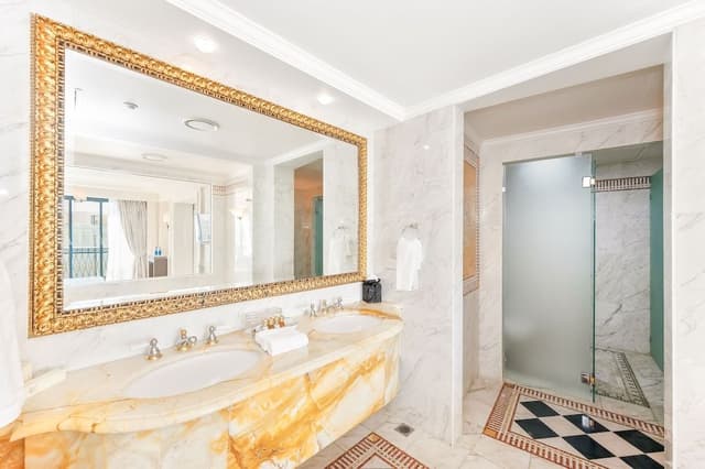 Imperial Suite