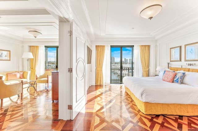 Broadwater Suite