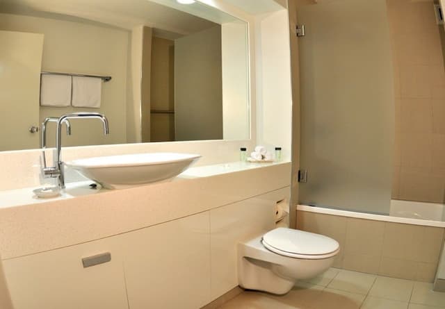 2 Bedroom Suite