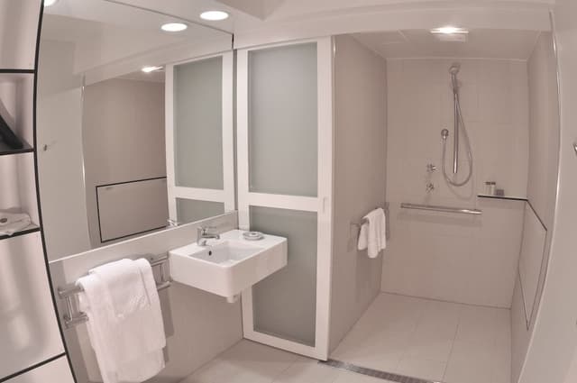 Standard King Suite - Accessible