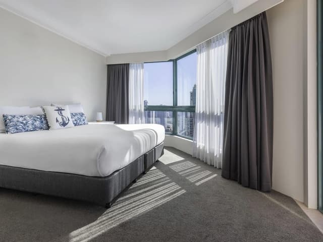 Room, 3 Bedrooms