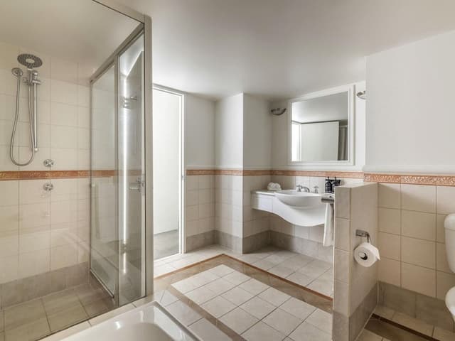 Room, 3 Bedrooms