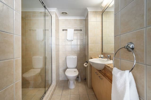 2 Bedroom Pool Entry - Poolside Tower