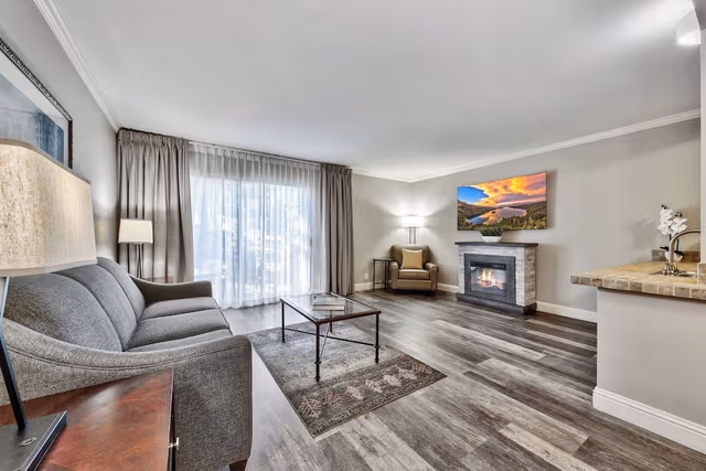 Deluxe Suite, 1 Bedroom (ADA)