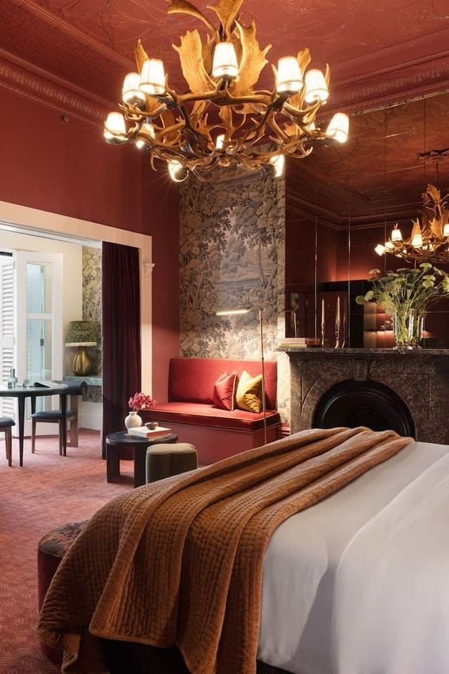 Velvet Suite