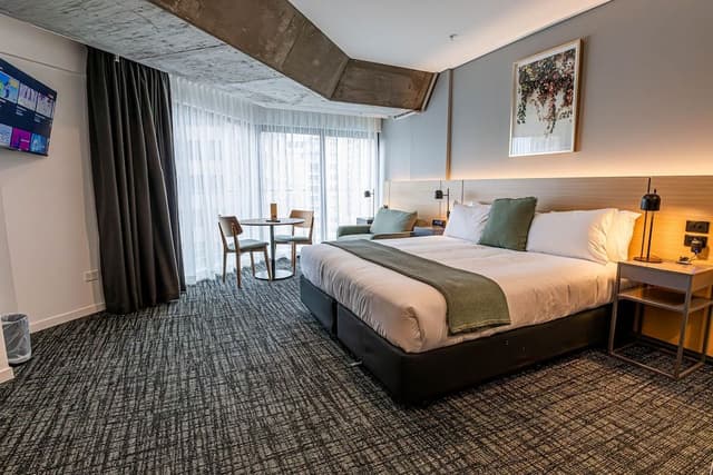 Corner Deluxe Room