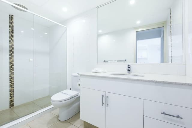 Superior One Bedroom Apartment