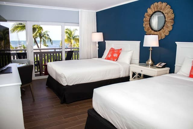 Stunning Two Queen Marina View Balcony