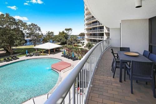 Family Garden View Apartment