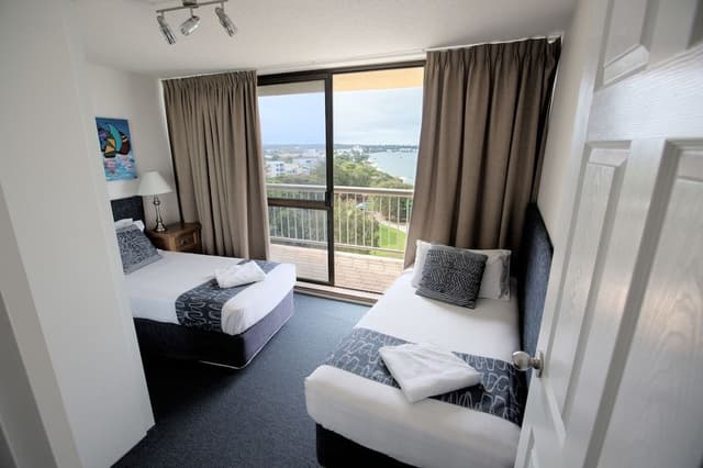 Two Bedroom Ocean View Apartment