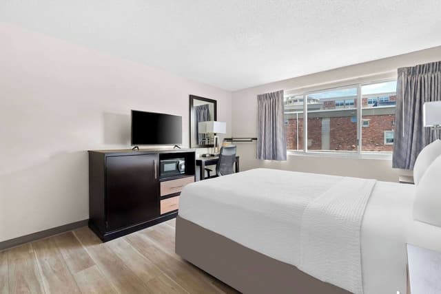 Room, 1 Queen Bed, Accessible, Non Smoking