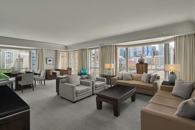 Suite, 1 Bedroom, City View (Regent Suite)