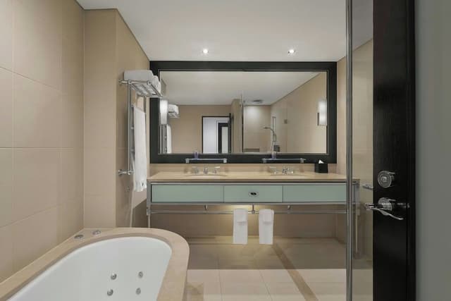 Suite, 1 Bedroom, City View (Regent Suite)