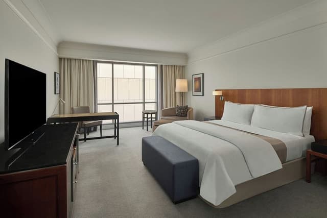Standard Room, 1 King Bed