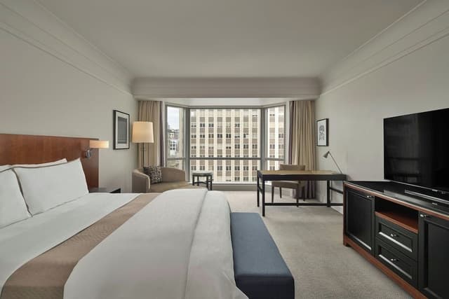 Deluxe Room, 1 King Bed