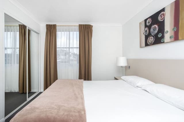Deluxe 2 Bedroom Ground Floor Apartment