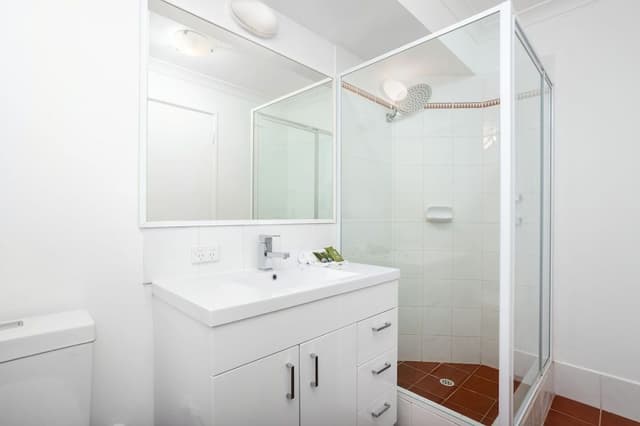 Deluxe 2 Bedroom Ground Floor Apartment