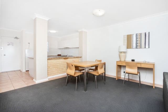 Deluxe 2 Bedroom Ground Floor Apartment