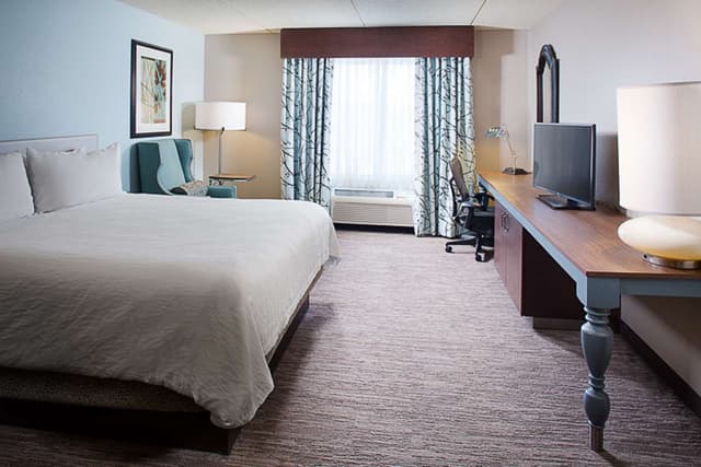 1 KING BED